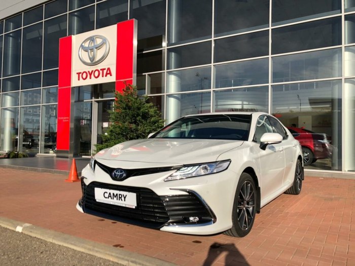 Toyota Camry 2021