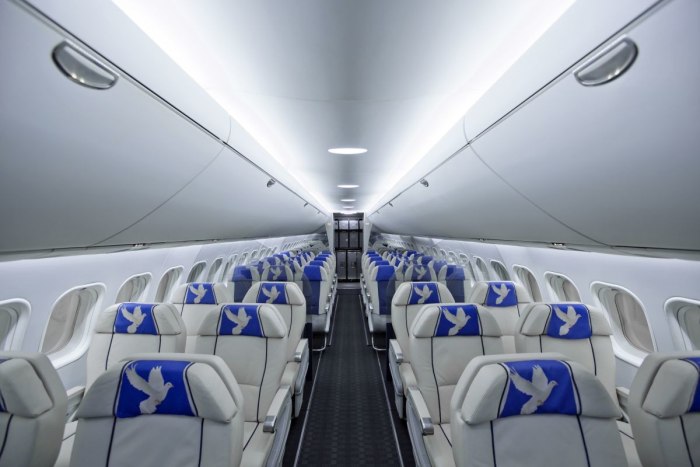 МС-21-300 салон