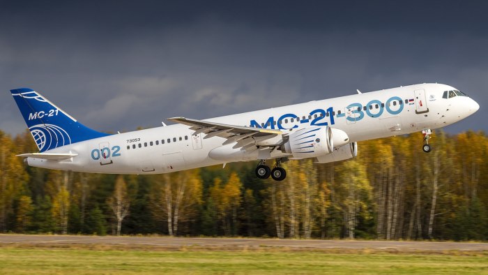 MC 21 300 салон
