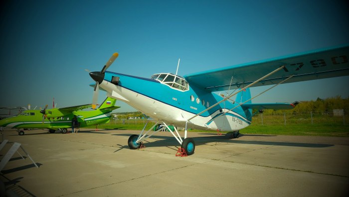 Самолёта тр-410.