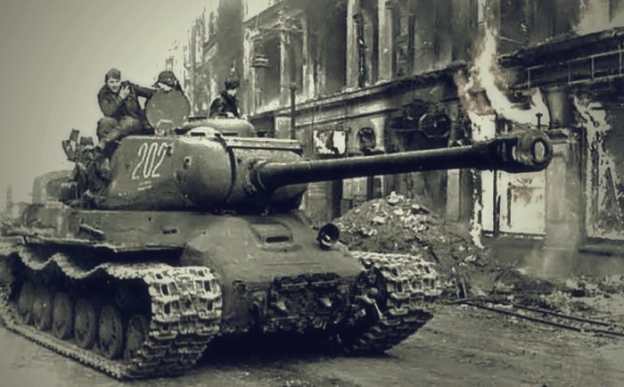 Танк ИС-2