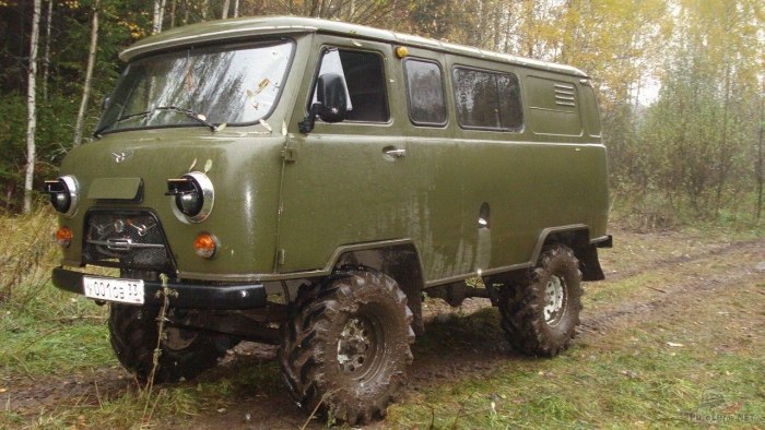 УАЗ 452 батон