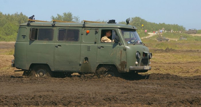 УАЗ 452