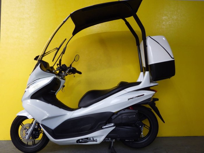 Скутер Honda PCX 150
