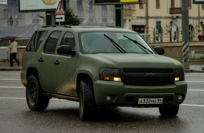 Шевроле Тахо зеленый