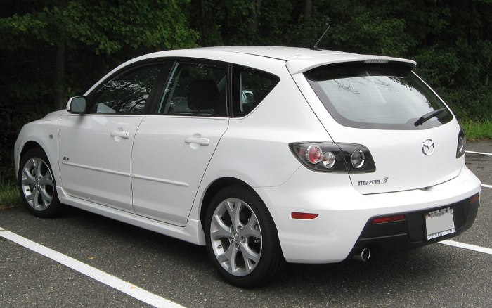 Mazda 3 BK 2.0 хэтчбек
