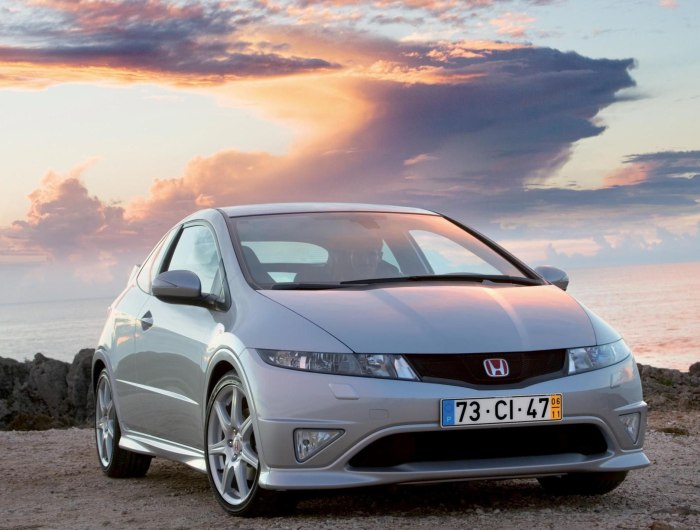 Honda Civic 2007 хэтчбек
