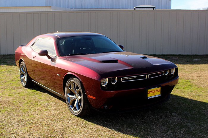 Dodge Challenger v8