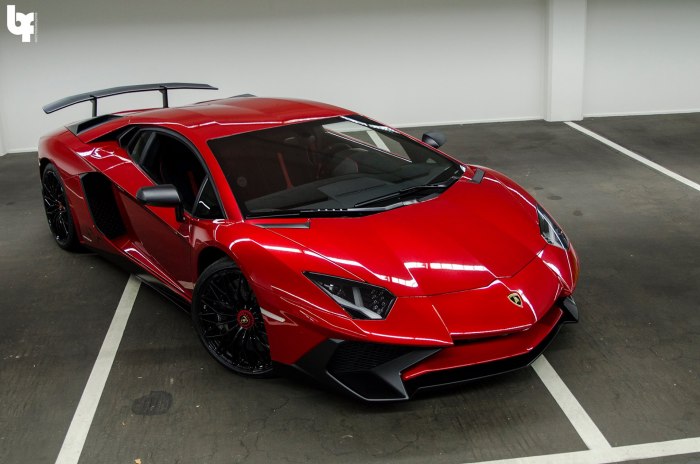 Lamborghini Aventador lp700 красный