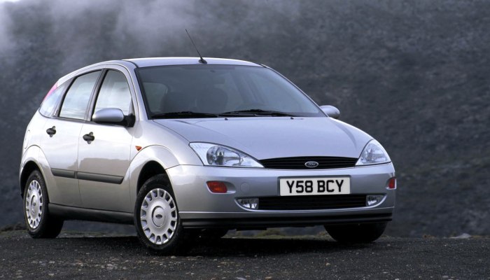 Ford Focus 1998 хэтчбек