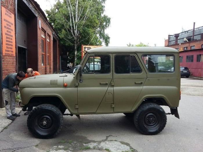 УАЗ 469 хаки