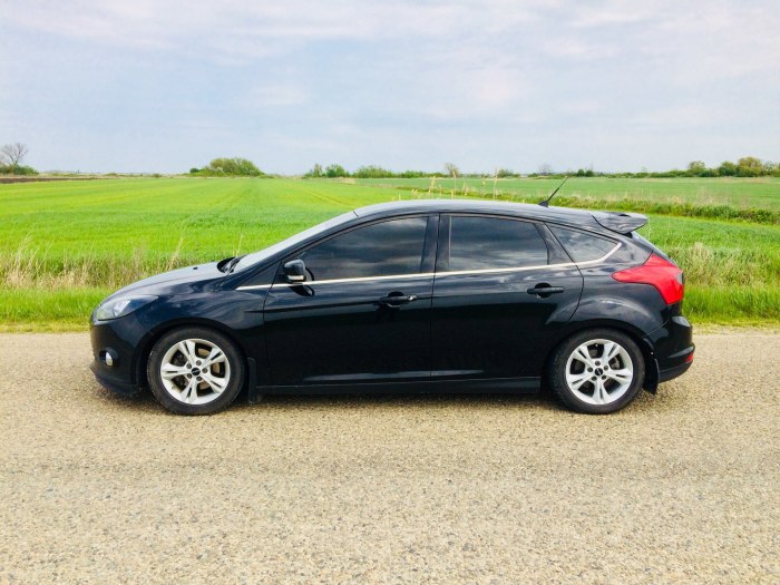 Ford Focus 3 хэтчбек черный 2012