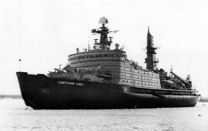 Ледокол Арктика 1977