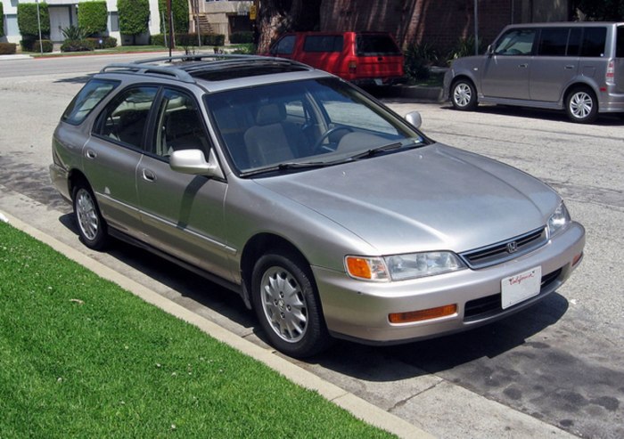 Honda Accord универсал 1997