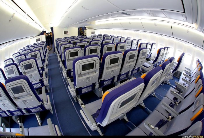 Салон самолета Боинг 747