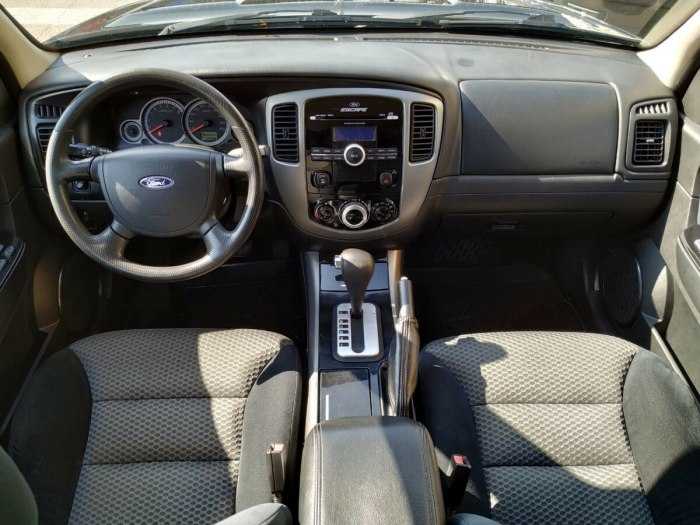 Ford Escape 2008 салон