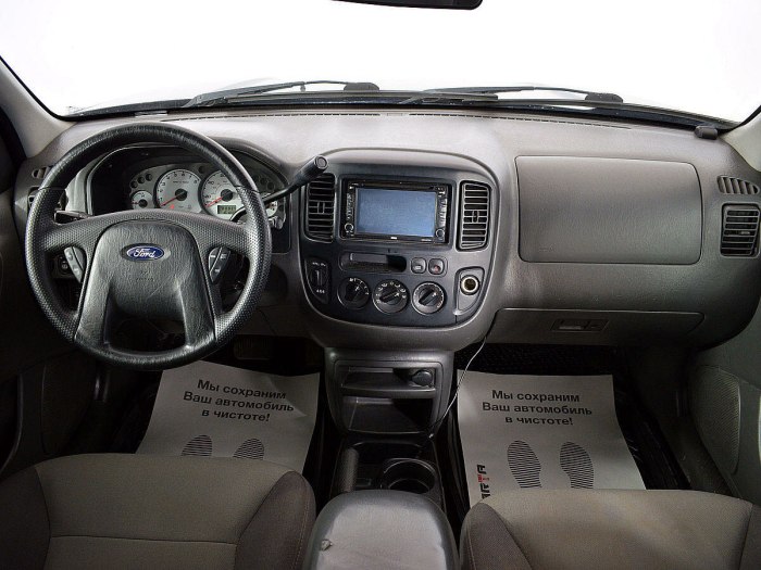 Ford Escape 2002 салон