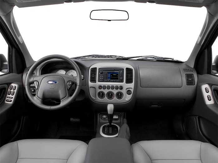 Ford Escape 2006 салон