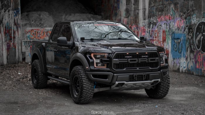Ford f 150 Raptor черный