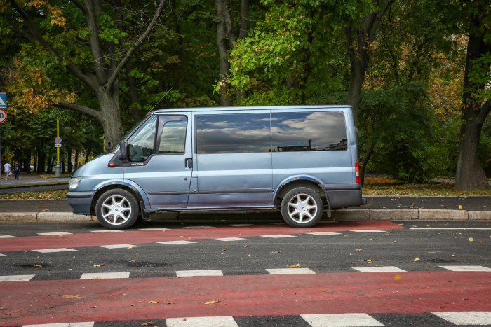 Ford Transit 2000