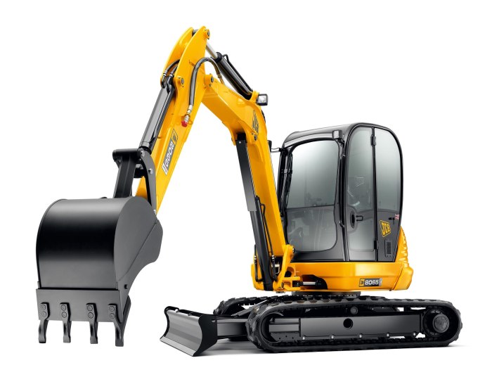 JCB 8065