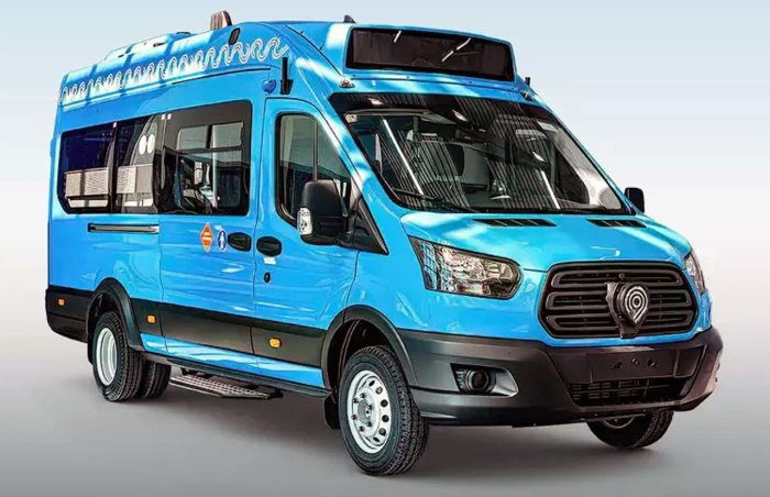 Ford Transit 8+1