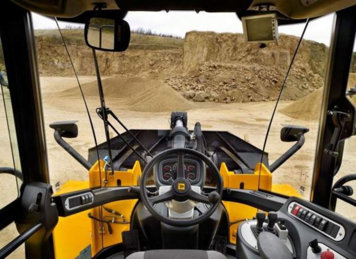 Погрузчик JCB кабина