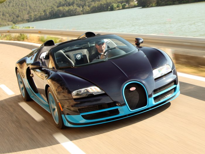 Автомобиль Bugatti Veyron 16.4