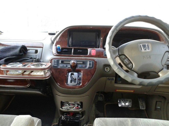 Honda Одиссей 2000 салон