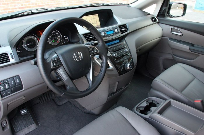 Honda Odyssey 2009 салон