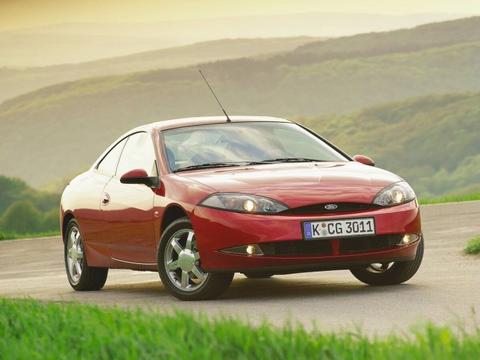 Ford cougar 2000