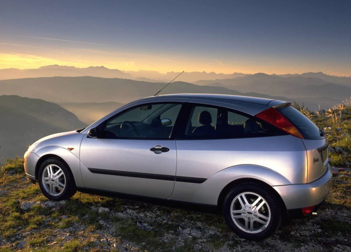Ford Focus 1 поколение