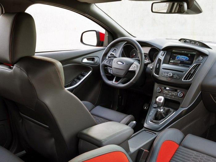 Ford Focus 3 St салон