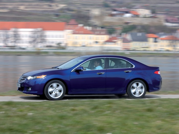 Honda Accord 1 поколение