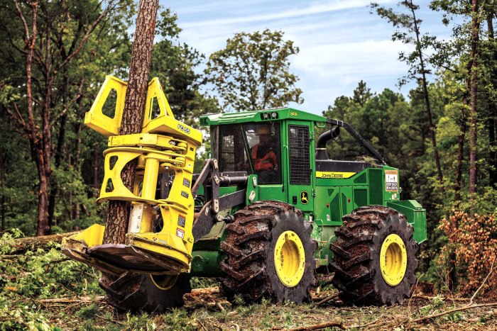 Валочно-пакетирующая машина John Deere 903м