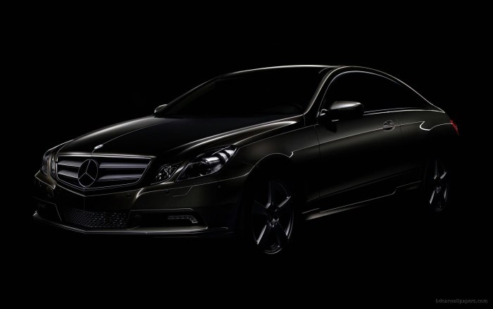 Mercedes Benz e class Coupe черный
