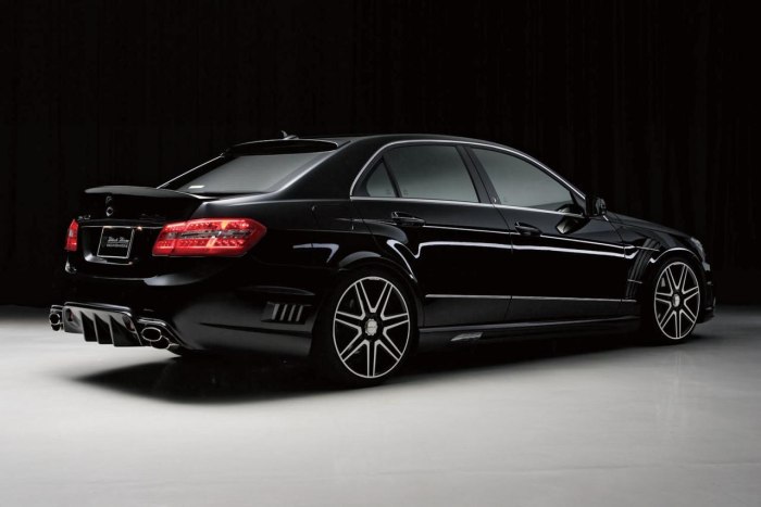 Mercedes Benz w212 Black