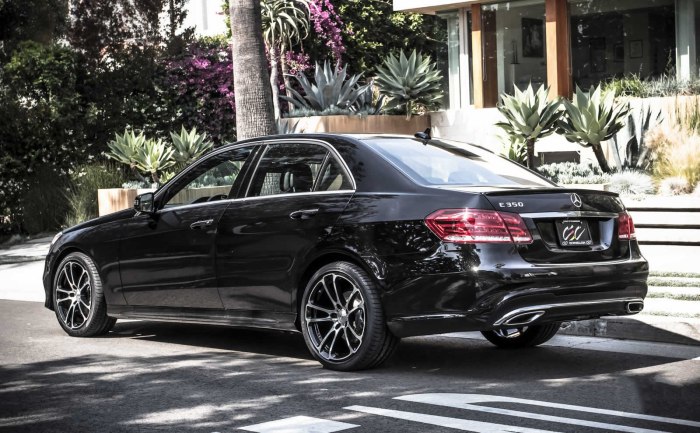 Mercedes e200 черный AMG