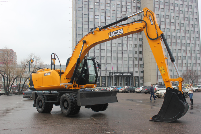JCB 160 колесный экскаватор