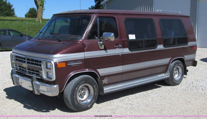 Chevrolet van g20 STARCRAFT