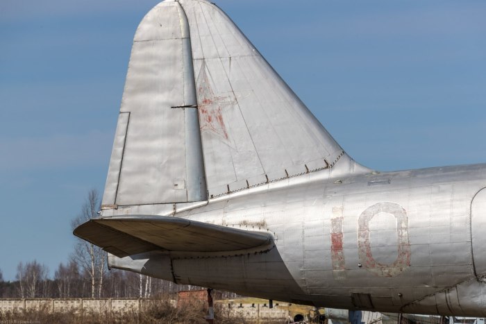 Ил-12 пассажирский самолёт