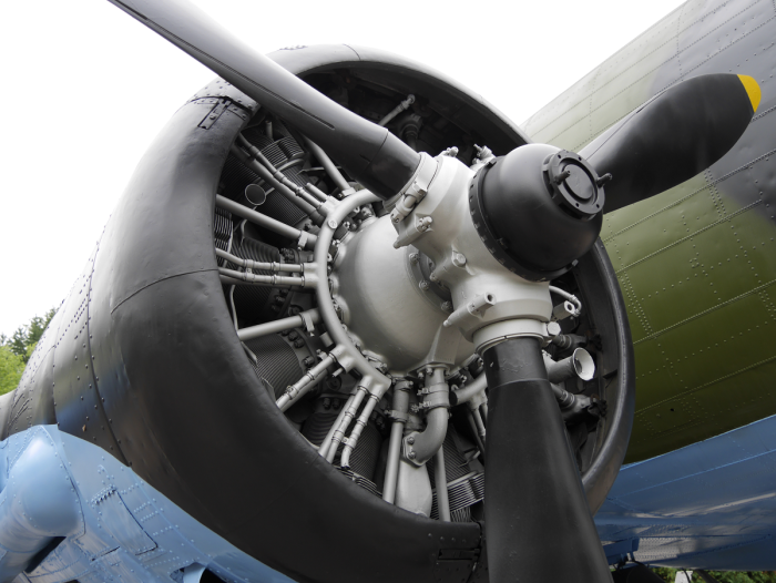 Дуглас DC-3 двигатель
