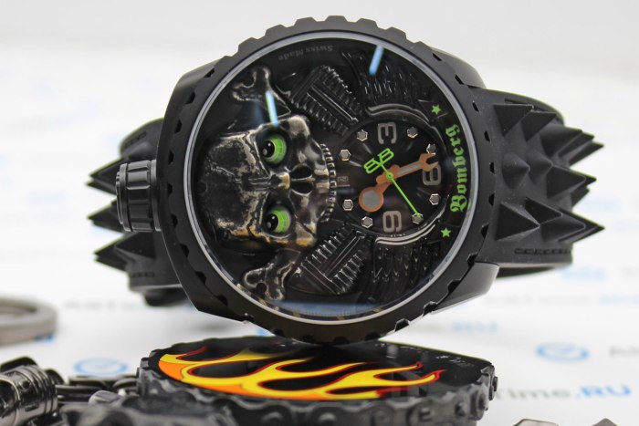 Bomberg Samurai Bolt 68 часы наручные