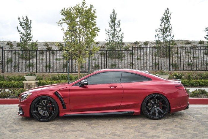 Мерседес-Бенц s63 AMG красный