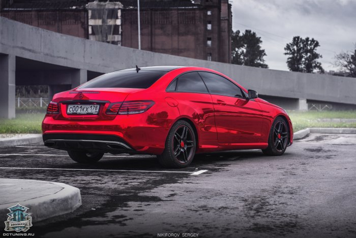 Mercedes e Coupe w212 купе красный