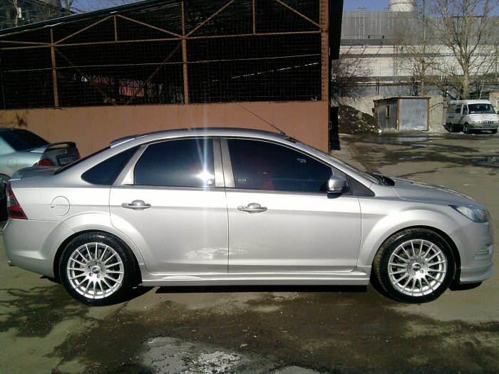Ford Focus 2 на 17 дисках