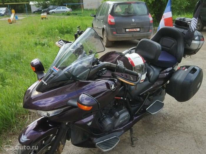 Honda DN-01 Touring