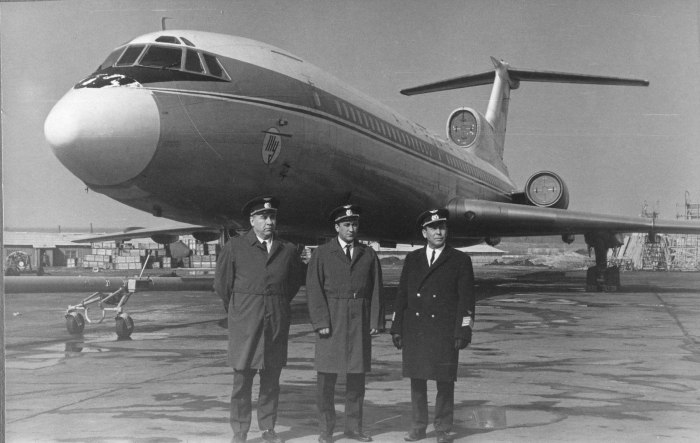 Ту-134 пассажирский самолёт