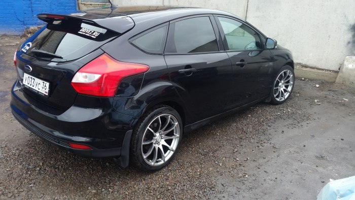 Ford Focus 3 r18 черный