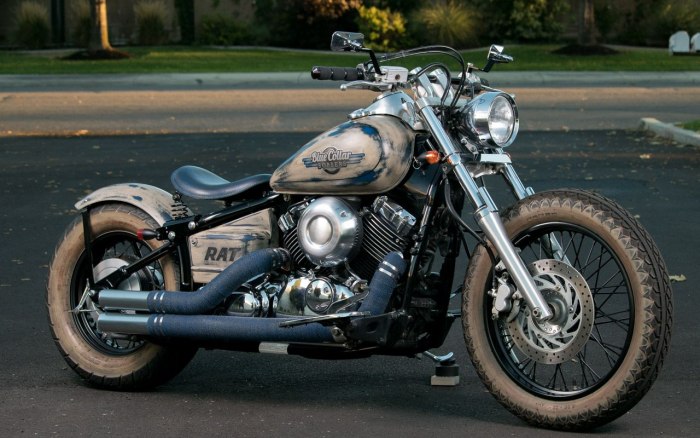 Yamaha XVS 1100 Drag Star Bobber